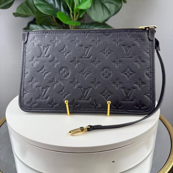 💎✨Authentic Louis Vuitton Black Empriente Leather Clutch - Picture 1 of 6